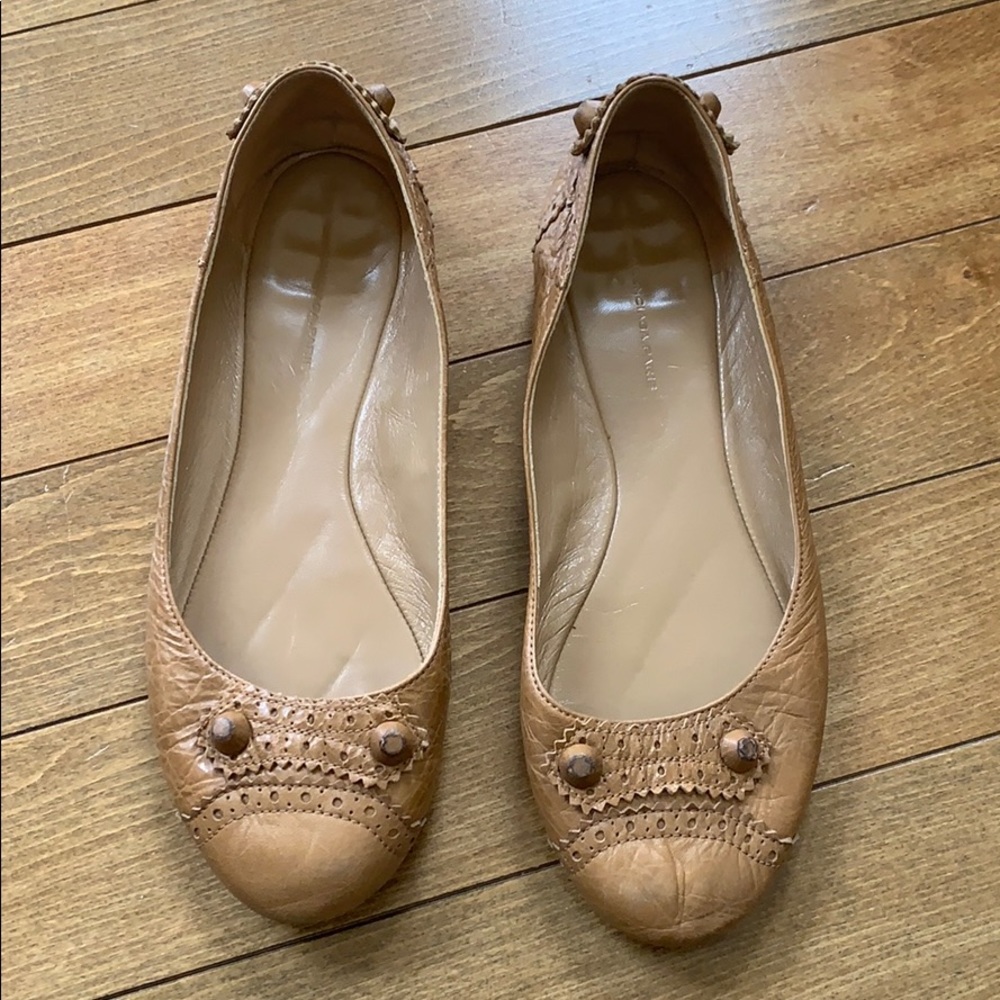 Iconic flats, good condition